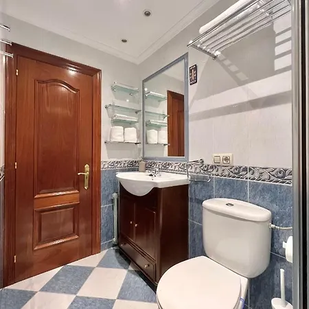 Av Ezcurdia 40 Parking Incluido גיחון